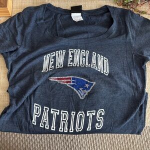 Scoop night, NFL New England Patriots women’s shirt